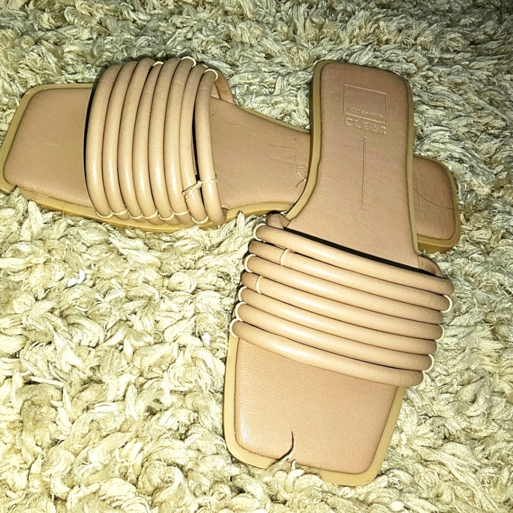 Elegant Tan Dolce Vita Clear Women's Sandals